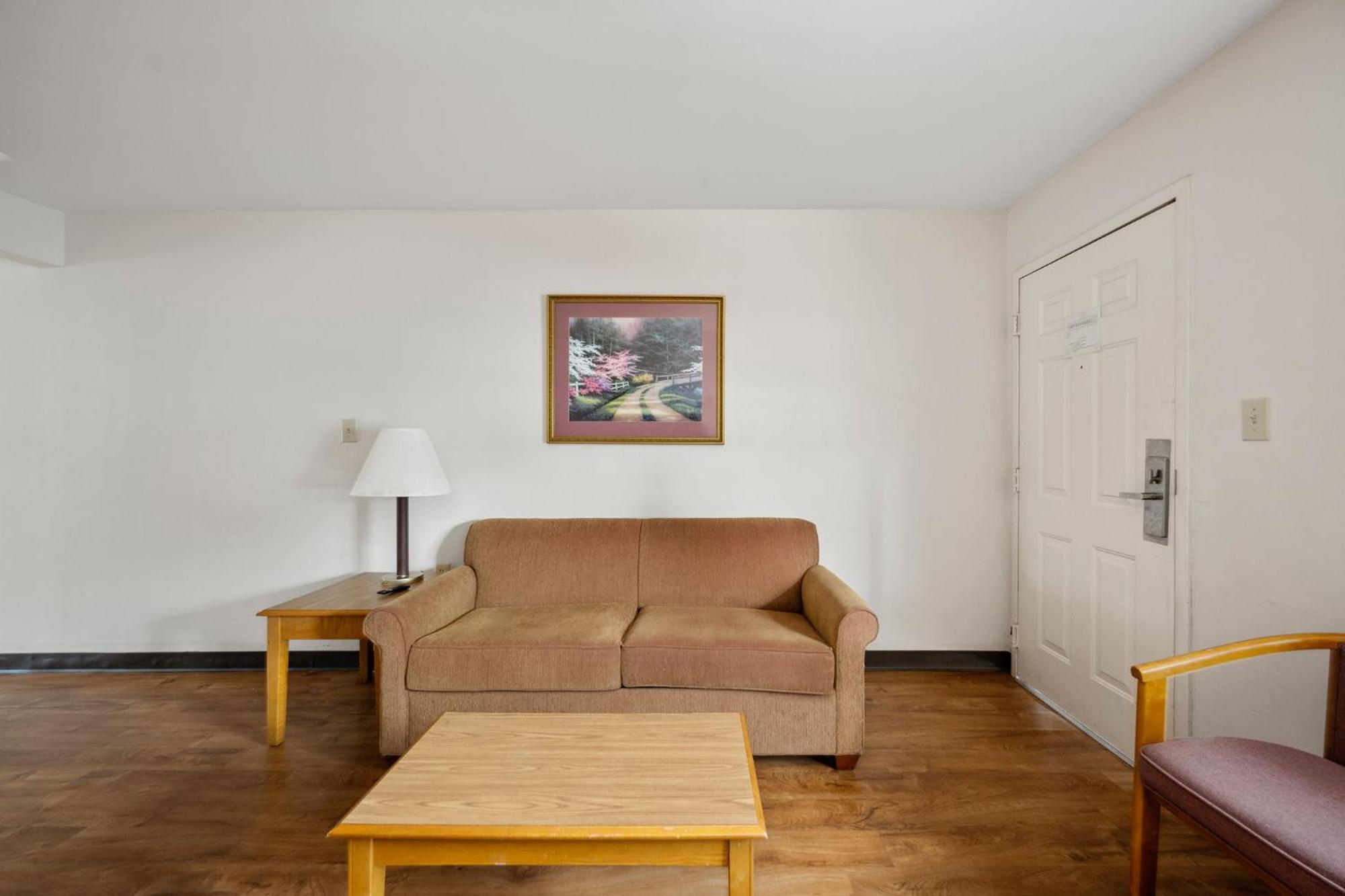Affordable Suites Conover / Hickory Exterior foto